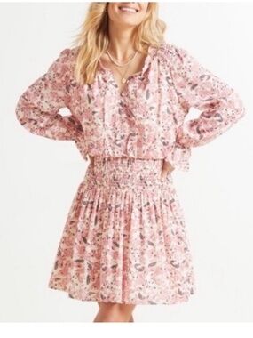 Roan + Ryan / Evereve Genevieve Floral Pink Long-Sleeve Smocked Waist mini Dress